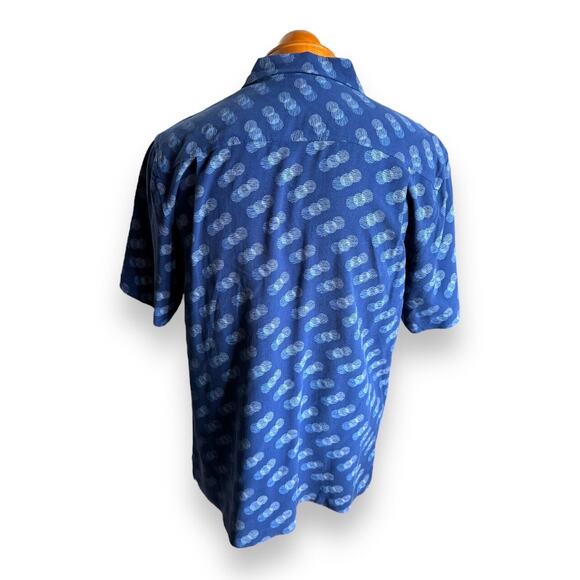 W.H. Belk Mens Shirt Sz M Blue Silk Dotted Short Sleeve Casual Shirt NEW - Picture 4 of 7